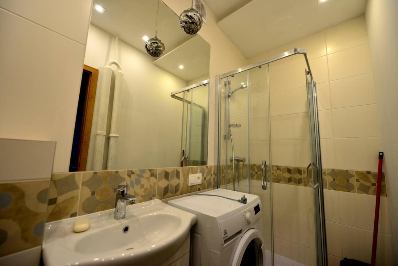 Apartment Center 25